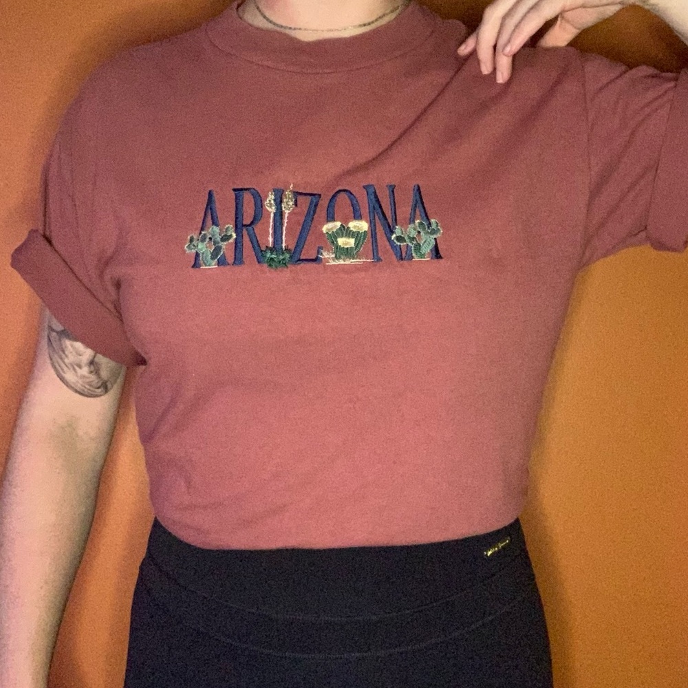 Vintage embroidered “Arizona” tee